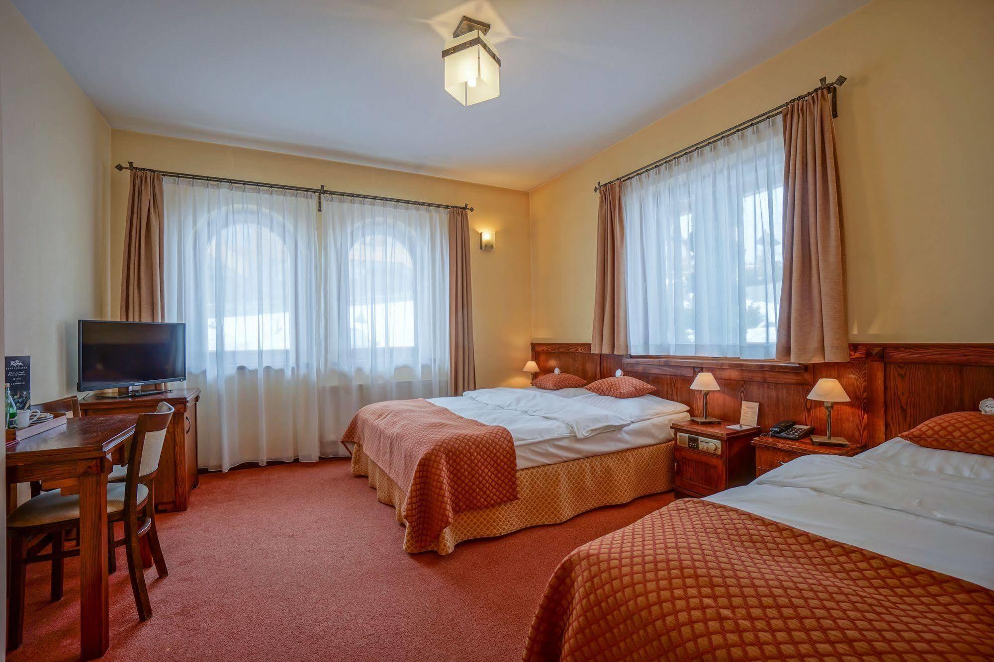 Hotel Redyk Ski&Relax ゾンプ エクステリア 写真